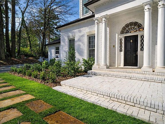 2nd image of 1330 W Wesley Rd NW