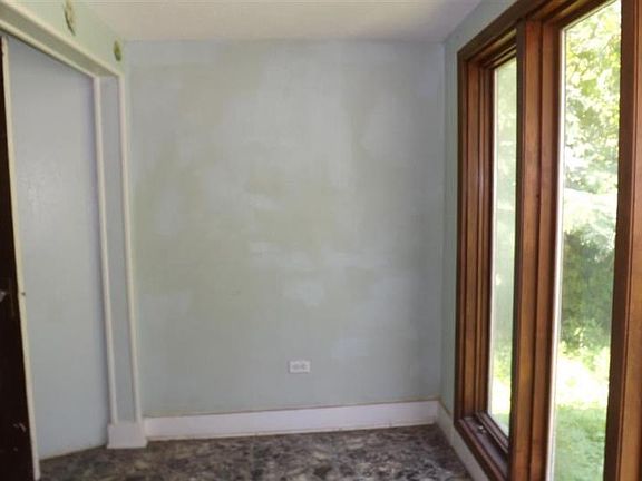 4th image of 3508 Wood Ave