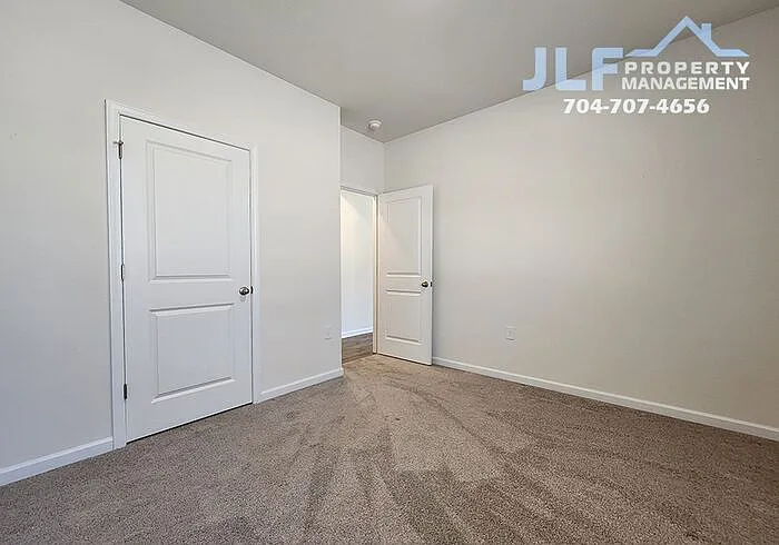 125 Sycamore Crossing Ct — Photo 12