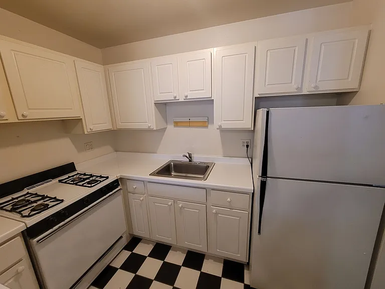 Ariel Place — Photo 22
