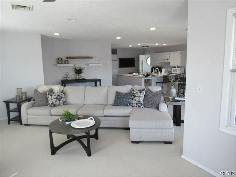 28 E River Rd #2-1 — Photo 38