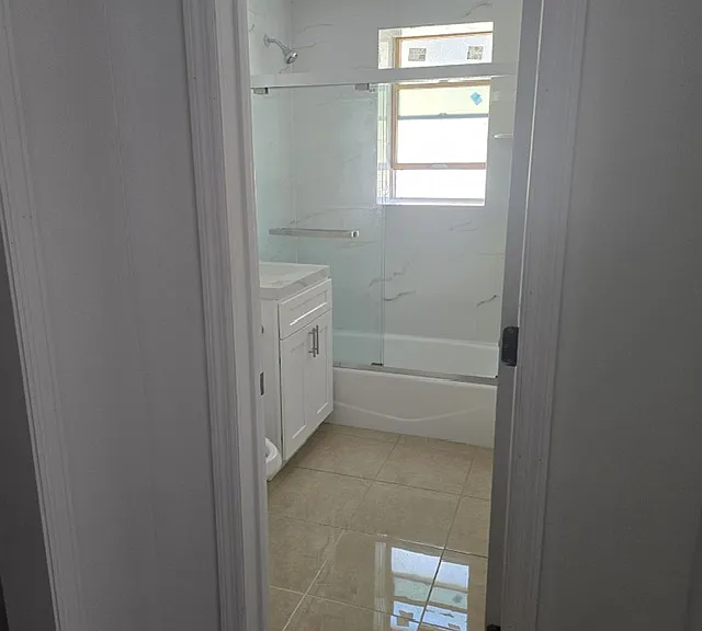 3920 214th Pl #4A — Photo 2