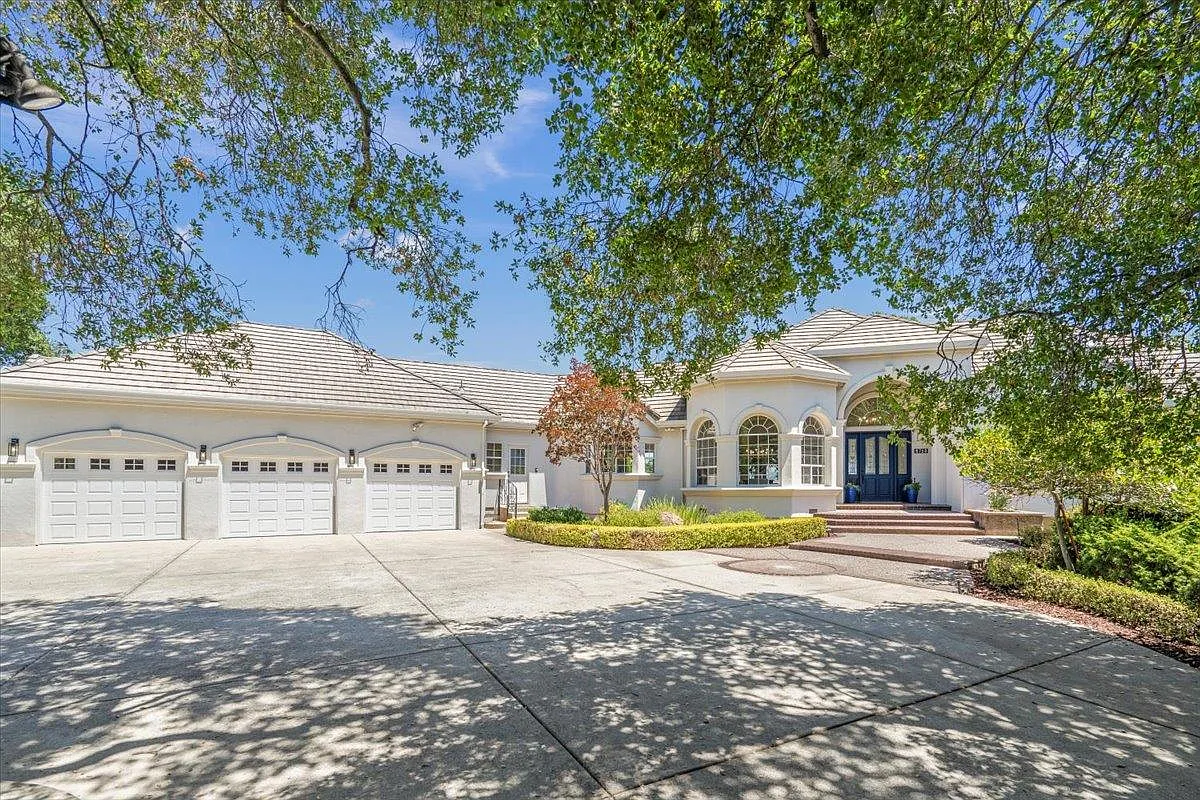 8710 Wild Iris Dr photo 1