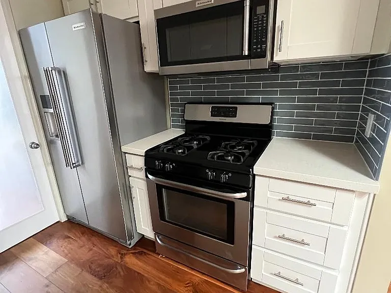 600 Flower Ave #4 — Photo 5