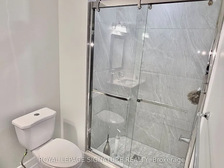 16A Hutton Cres — Photo 8