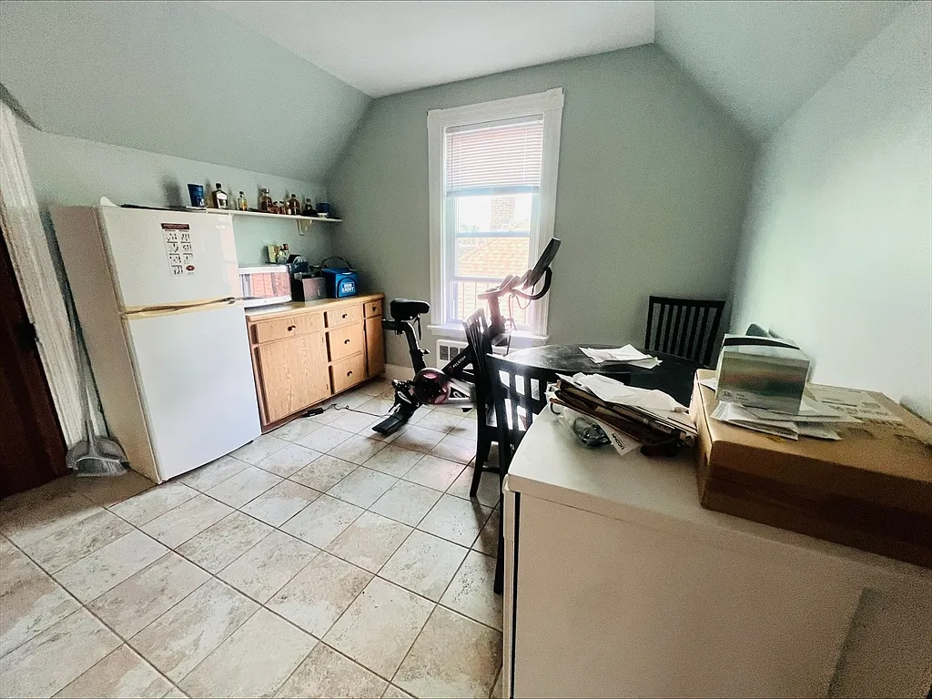 1 bed, 1.0 bath, 800 sqft, $2,000 — Photo 3