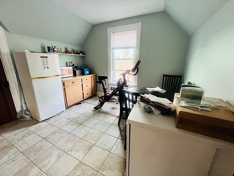 39 Etna St #3 — Photo 4