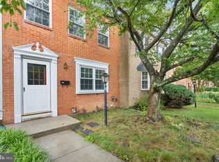 6523 Gildar St, Alexandria, VA 22310
