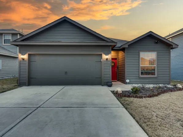 102 Lady Bird Ct, Venus, TX 76084