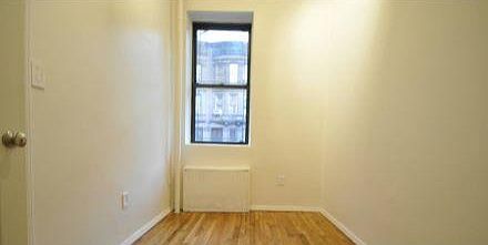 2nd image of 2 E 95th St