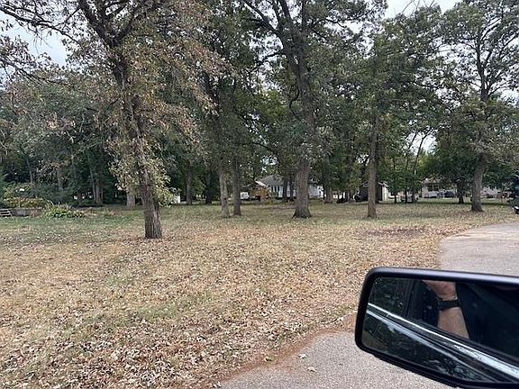 5th image of 16913 257th Ave