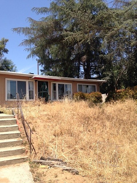 1st image of 836 W Lincoln Ave