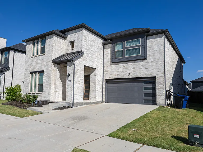 3609 Hollow Pine Dr — Photo 2