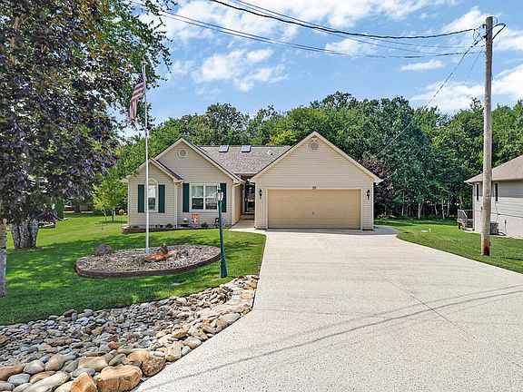 2nd image of 26 Inwood Dr