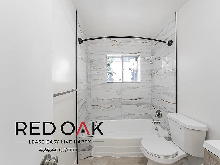 5832 Carlton Way #1B — Photo 8