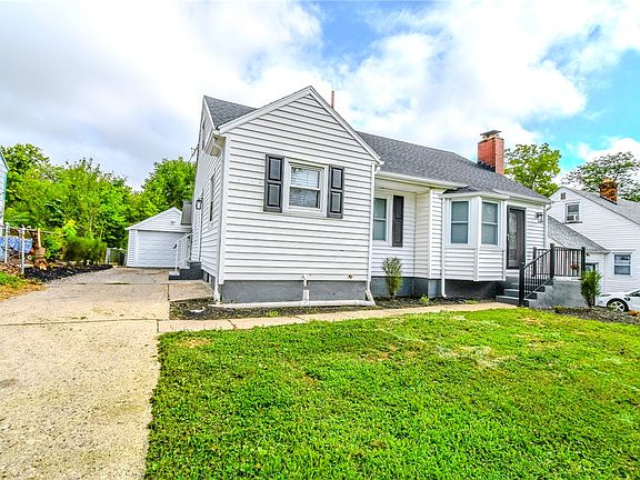 2nd image of 4227 Oakridge Dr