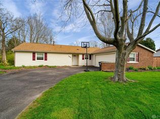 195 Lodewood Dr, Dayton, OH 45458