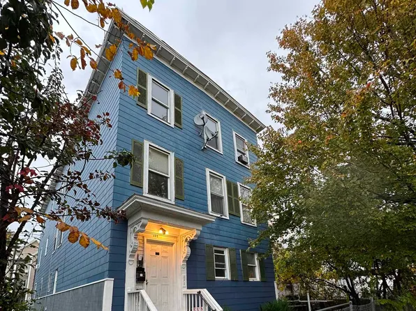 328 Cedar Street, Manchester, NH 03103