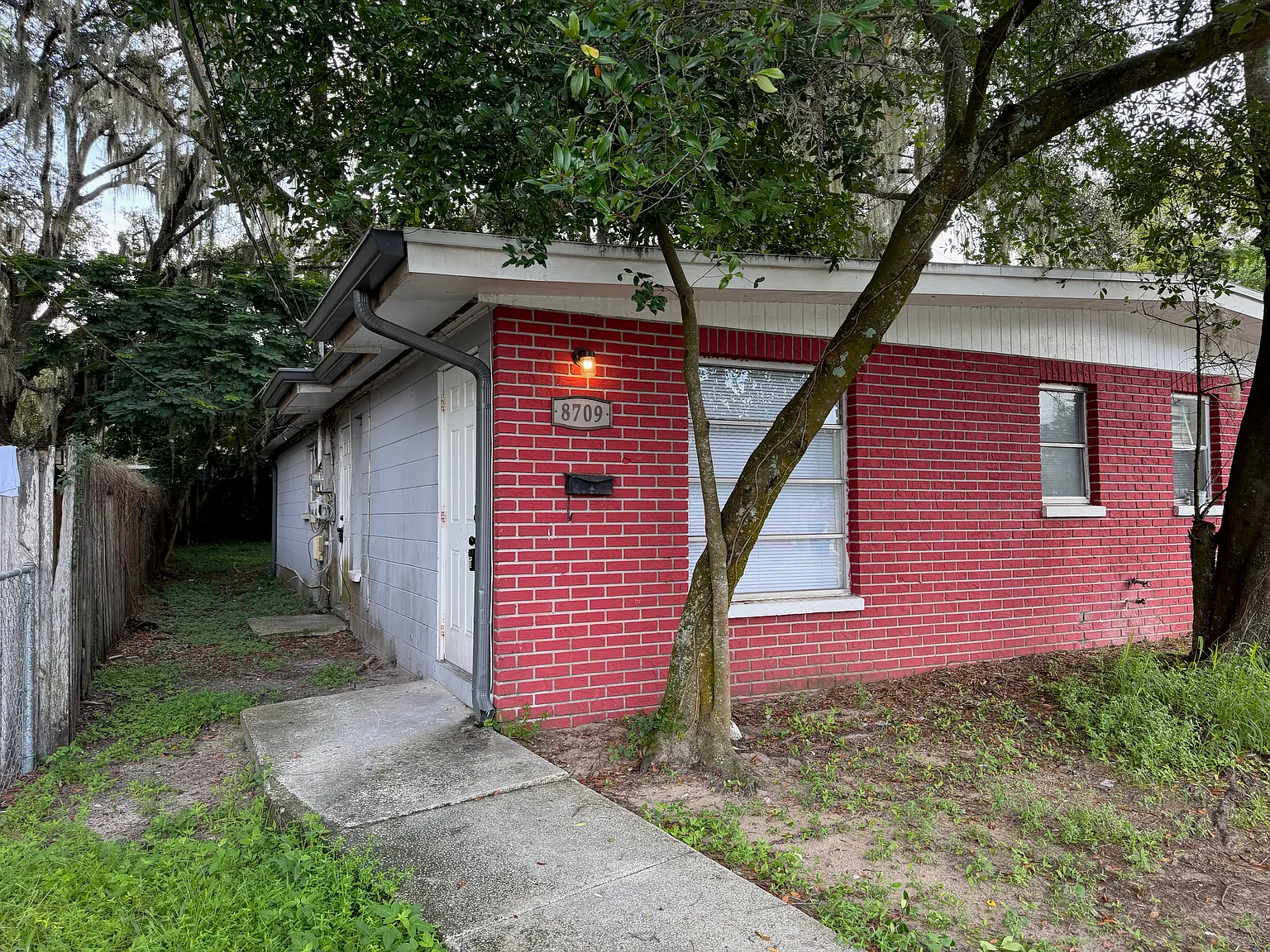 2 bed, 788 sqft, $1,400 — Photo 2