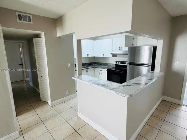 331 NW 42nd Ct #101, Pompano Beach, FL 33064