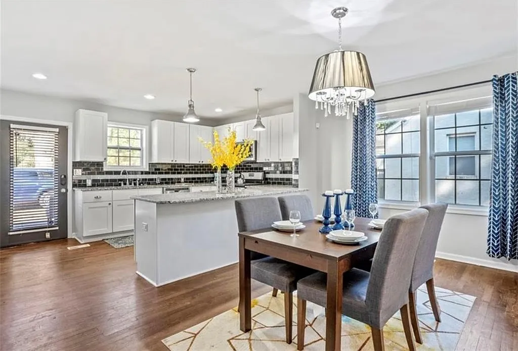 3 bed, 2.0 bath, 2312 sqft, $2,800 — Photo 4