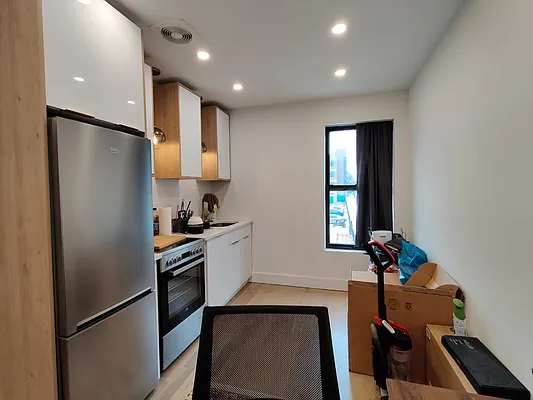 Rented by Signature Property Realty | media 20