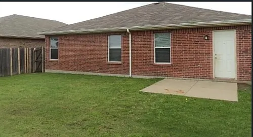 2108 Royal Acres Trl Photo 1