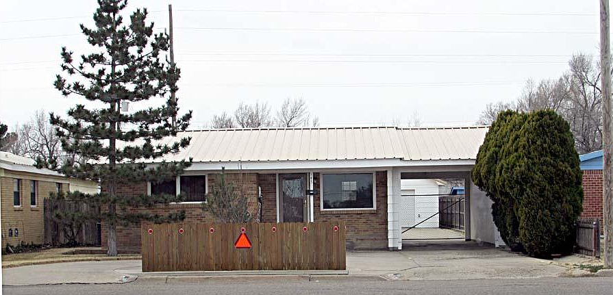 1st image of 145 N Meredith Ave