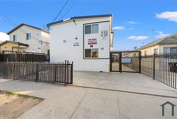 1st image of 626 W 54th St APT 1