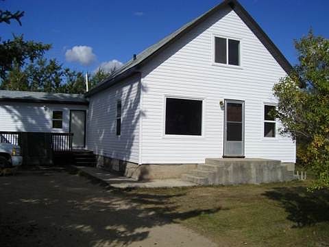 1st image of 140 2nd Ave S