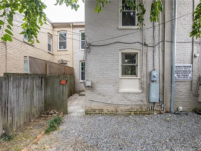 rear entrance, parking area, patio