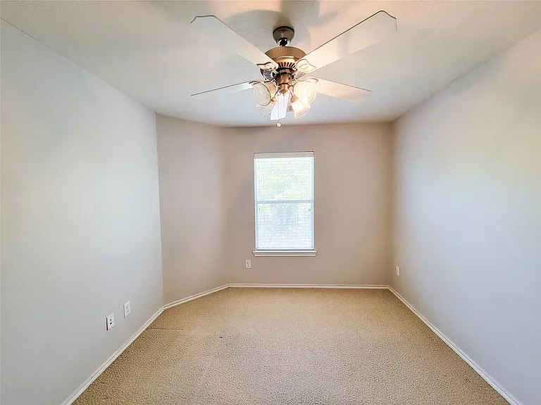 24502 Evangeline Springs Ln — Photo 22