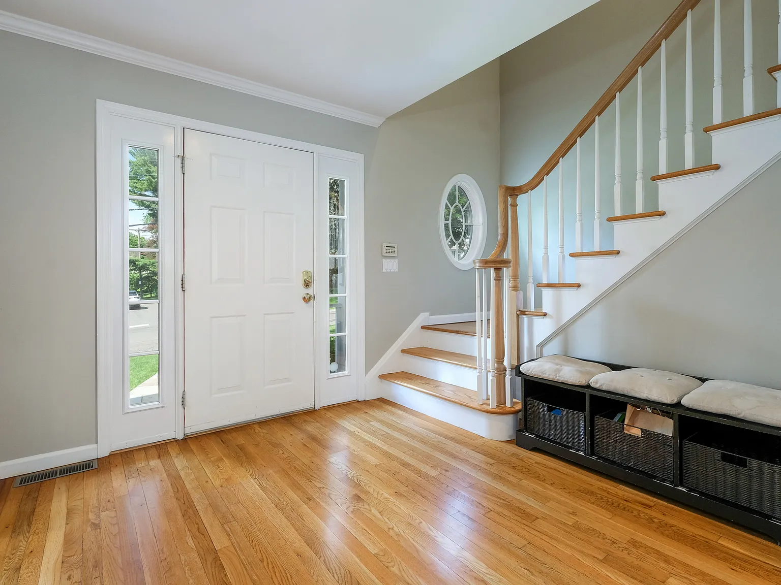 5 bed, 3214 sqft, $13,000 — Photo 2
