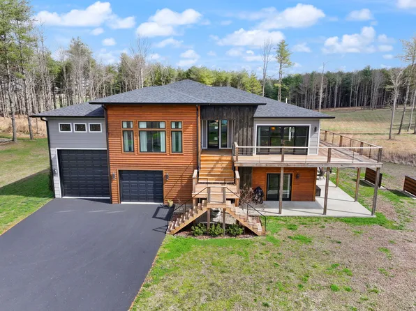 133 Lakeshore Dr, Russell Springs, KY 42642