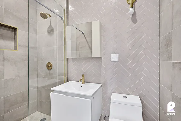 Rented by REZI | media 5