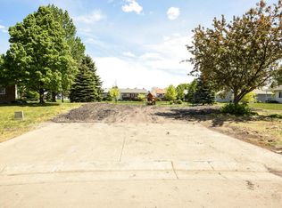2617 26th Ave S, Fargo, ND 58103