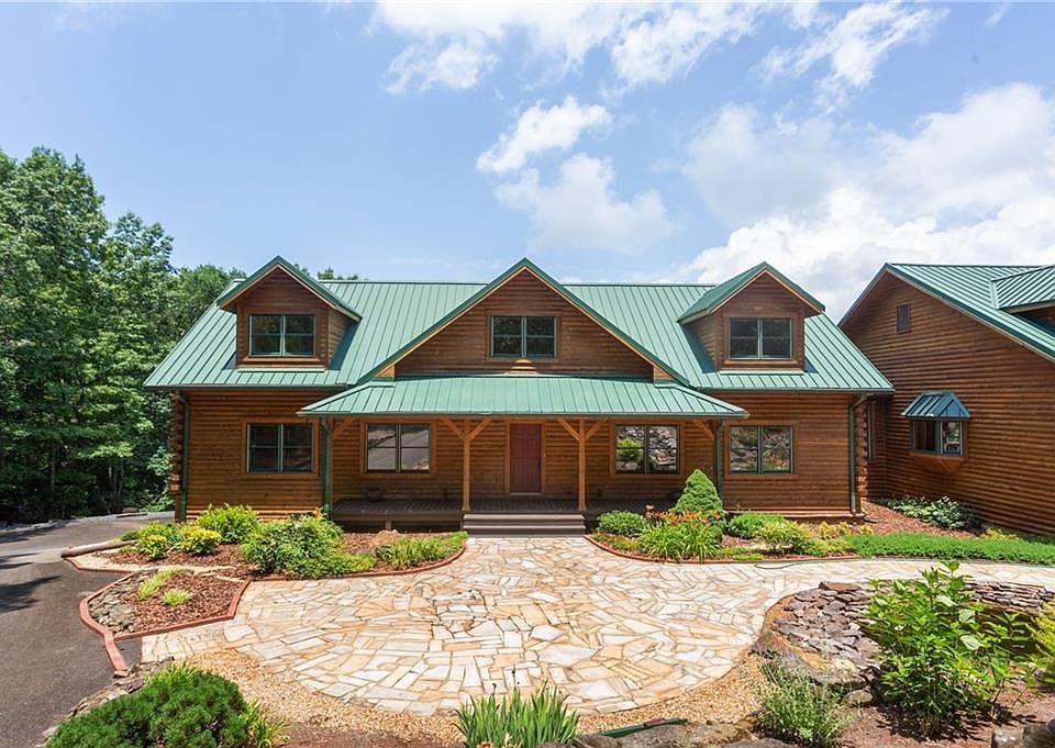 1st image of 729 Huckleberry Way