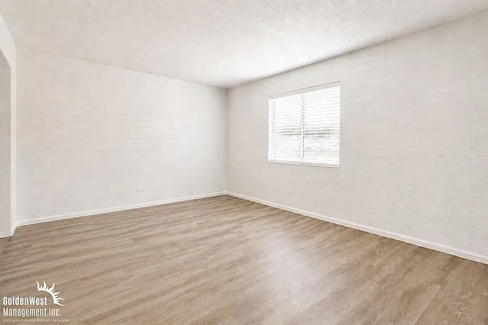 2041 W Berridge Ln #1 — Photo 11