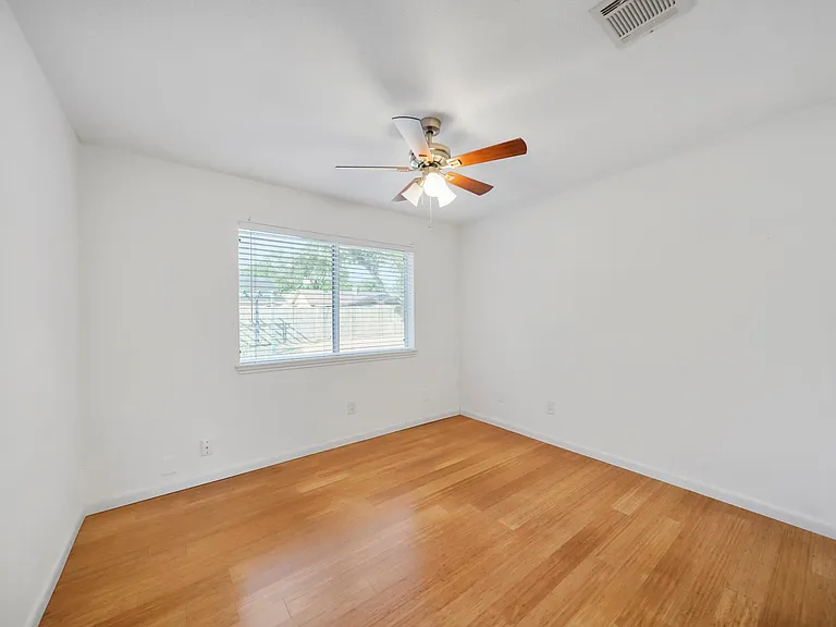 1223 Bramblebury Dr — Photo 27