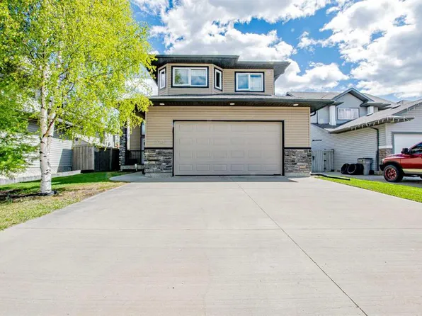 7013 W 115th St, Grande Prairie, AB T8W 0E8