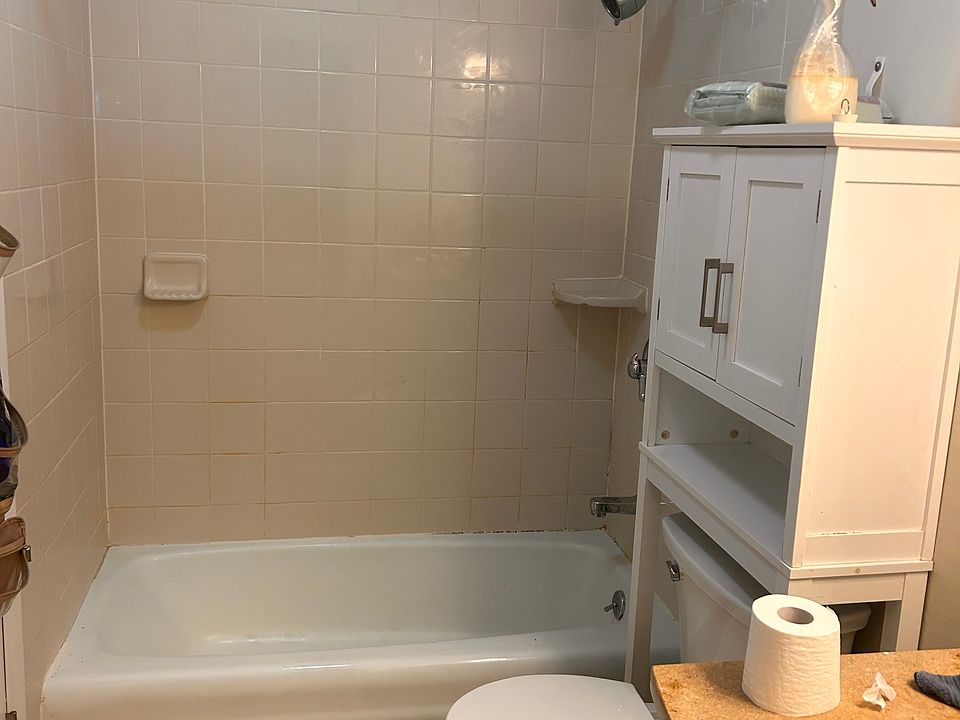 1st image of 1305 W Benton St