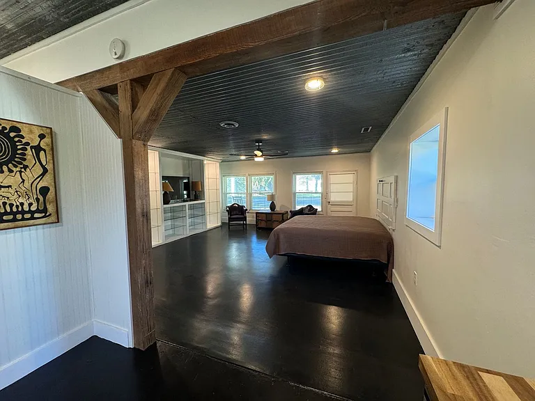 2924 Jefferson St — Photo 14