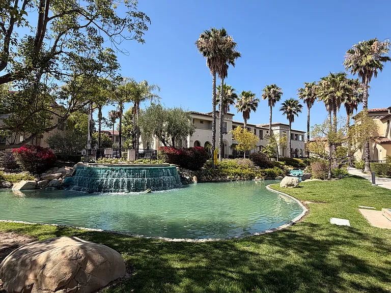 20329 W Paseo Los Arcos — Photo 1