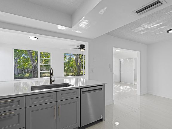 5th image of 4300 NW 45th Terrace
