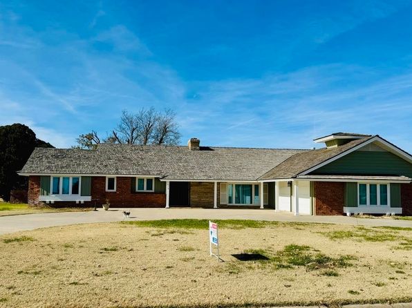 519 S Nebraska Ave, Bucklin, KS 67834