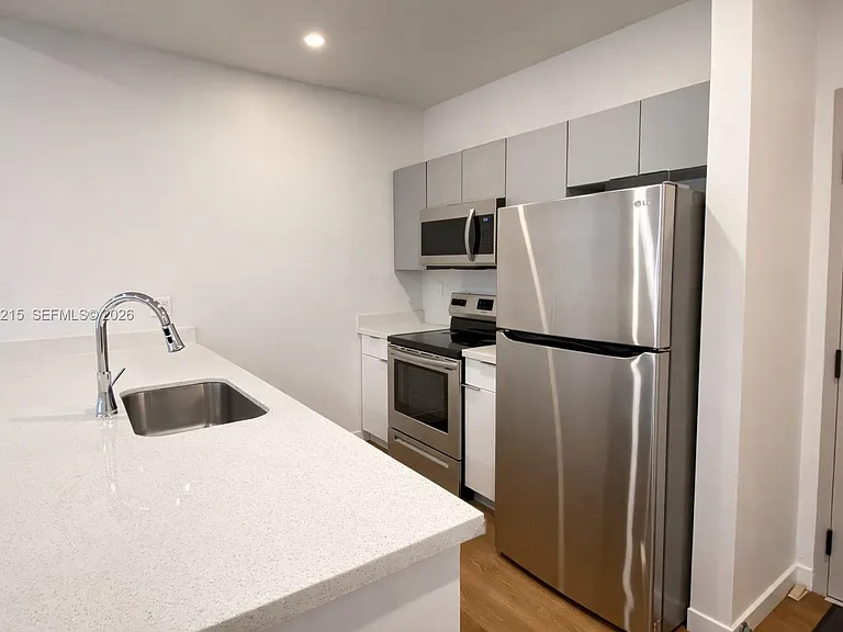 1950 Fletcher St #305 — Photo 8