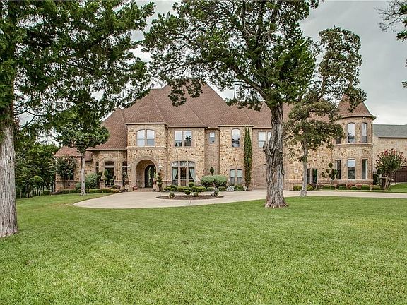 3rd image of 2137 Grand View Ct
