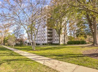 8315 N Brook Ln APT 505, Bethesda, MD 20814