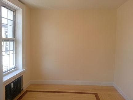 4th image of 48 9th Ave APT 22A