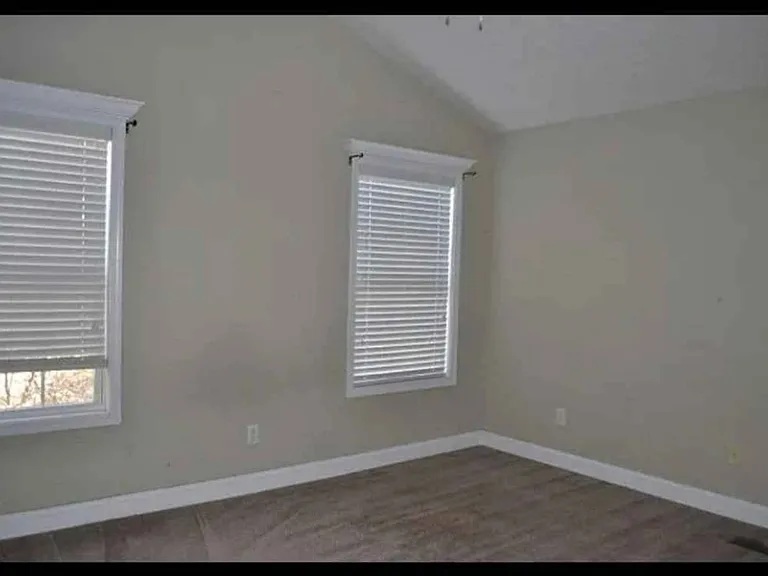 25 Arbor Cove Dr — Photo 1